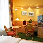 Duenenschloss Mit Private Hotel Zinnowitz