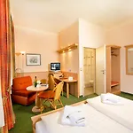 Duenenschloss Mit Private 3* Zinnowitz