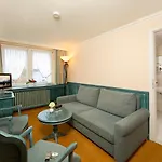 Duenenschloss Mit Private 3* Zinnowitz