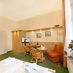 Duenenschloss Mit Private 3* Zinnowitz