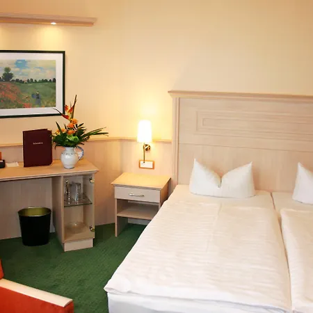 Duenenschloss Mit Private Otel 3*