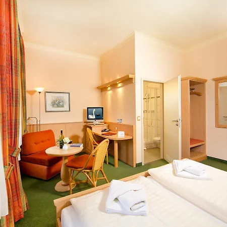 Duenenschloss Mit Private 3* Penzance