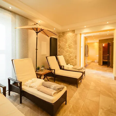 Duenenschloss Mit Private 3* Zinnowitz