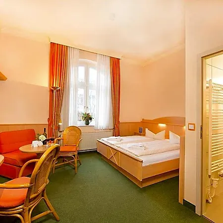 Duenenschloss Mit Private 3* Zinnowitz