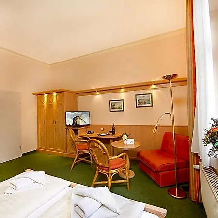 Duenenschloss Mit Private Ξενοδοχείο 3*