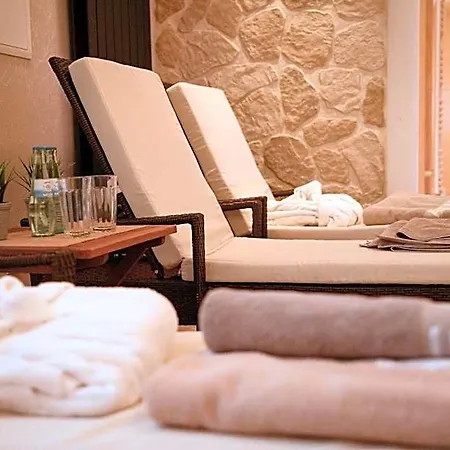 Duenenschloss Mit Private 3* Zinnowitz