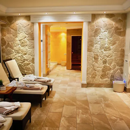 Duenenschloss Mit Private 3*