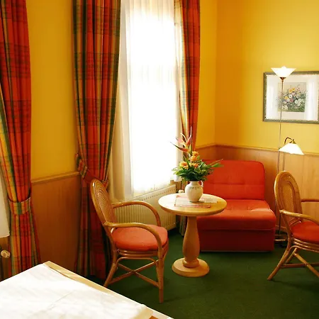 Hotel Duenenschloss Mit Private Zinnowitz