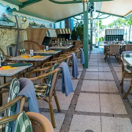 Dünenschloss Mit Private Hotel Zinnowitz
