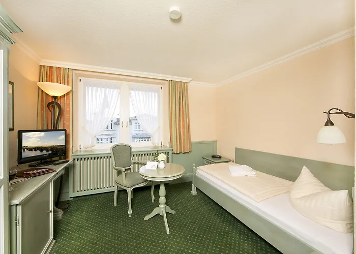 Duenenschloss Mit Private צינוביץ