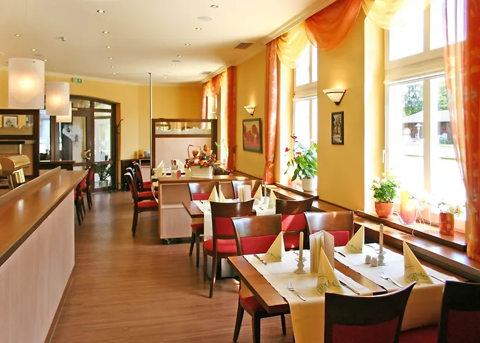 Duenenschloss Mit Private מלון 3*